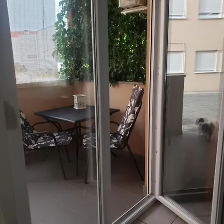 Elena With Free Parking And Terrace *
